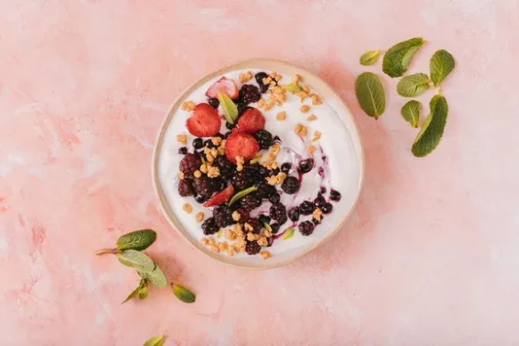 Smoothie Bowl with Superfood Toppings