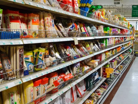 __opt__aboutcom__coeus__resources__content_migration__serious_eats__seriouseats.com__images__2014__08__20140724-asian-noodle-guide-noodle20aisle-kevin-cox-edit-f8c70f00a51d404c9bd16a785622989e