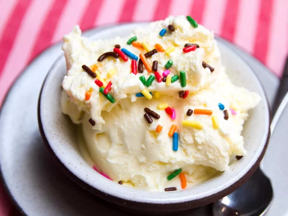 __opt__aboutcom__coeus__resources__content_migration__serious_eats__seriouseats.com__images__2015__08__201405-midwestern-custard-robyn-lee-a7502df062544365a9a01ab0f9079855